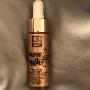 The Beauty Crop Glow Milk NWT